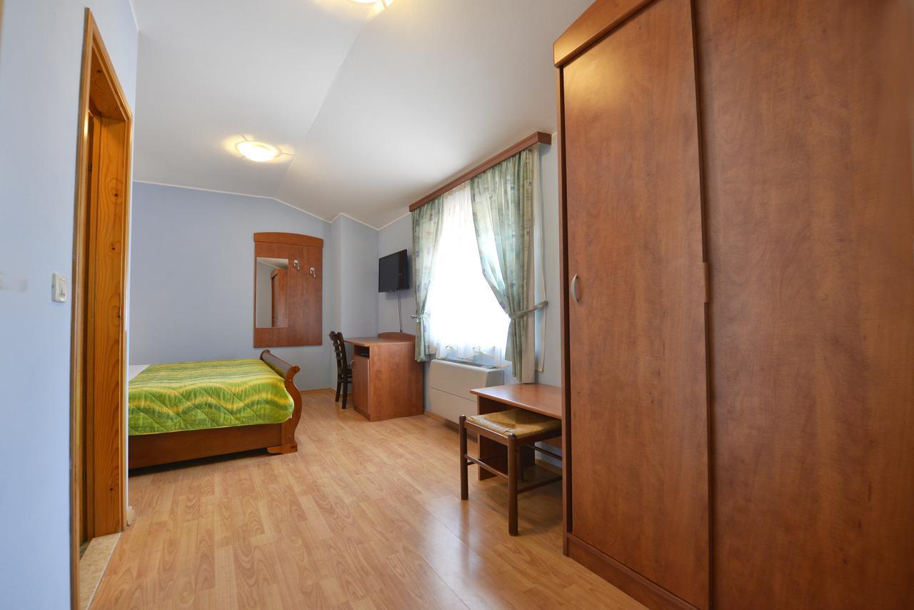 Bed And Breakfast Julia Seget  Esterno foto