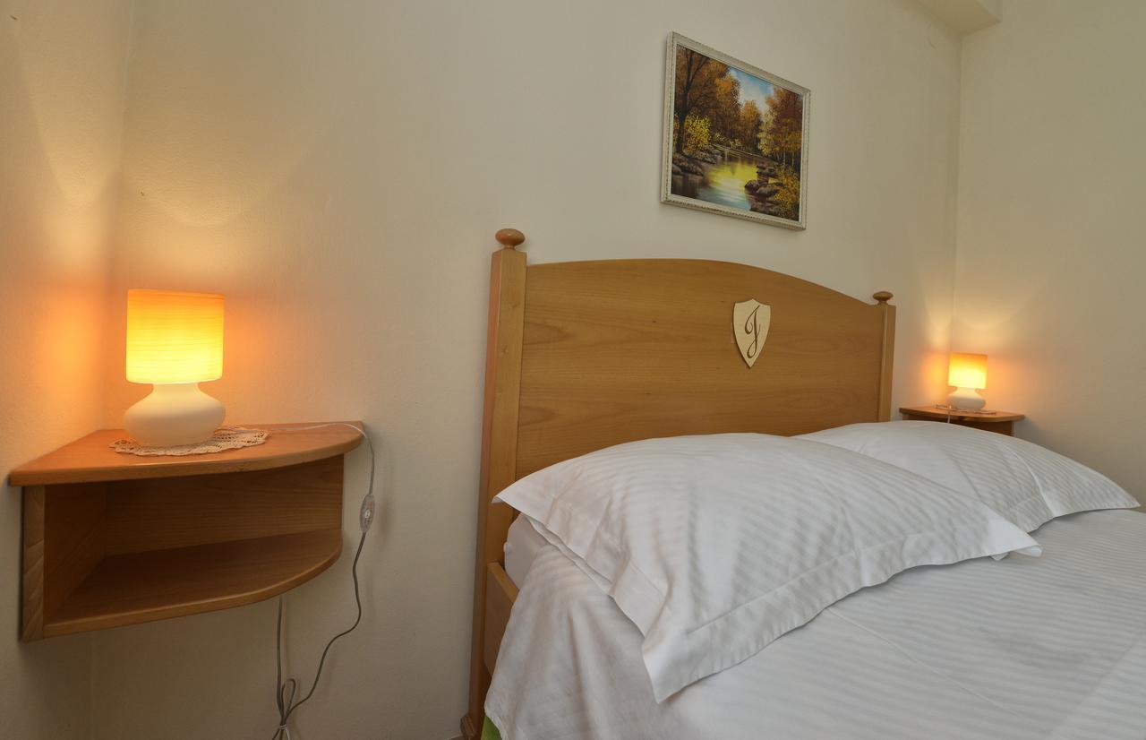 Bed And Breakfast Julia Seget  Esterno foto