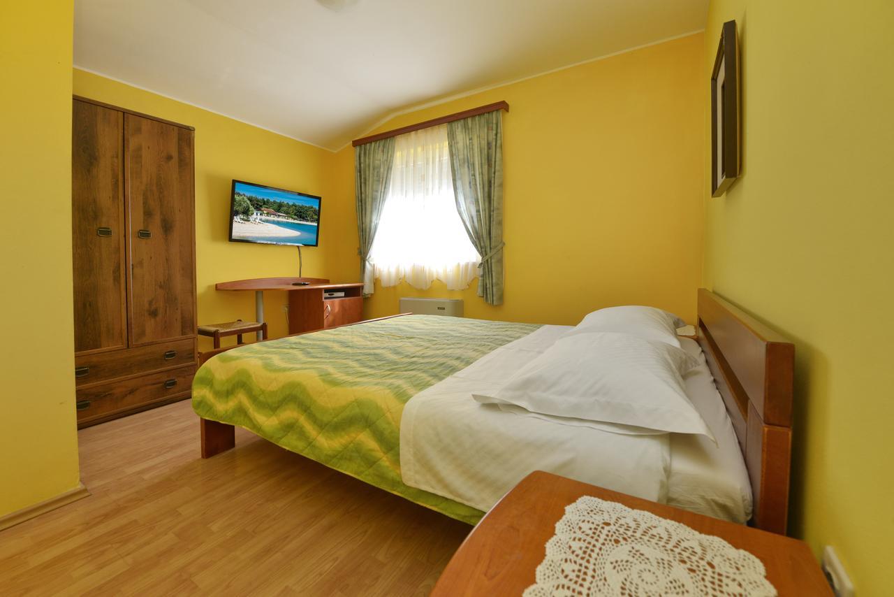 Bed And Breakfast Julia Seget  Esterno foto